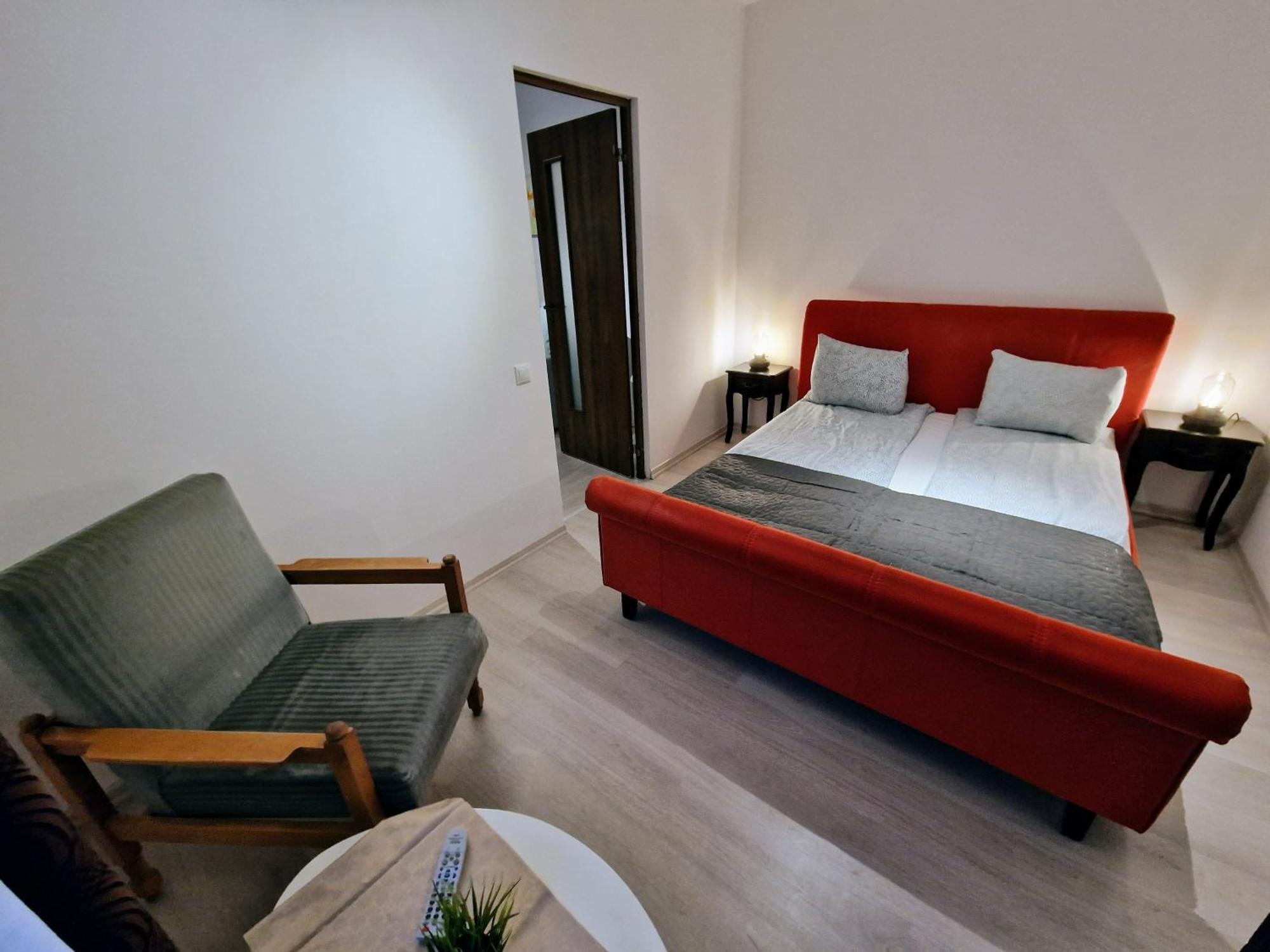 Key Apartments In Main Square Brasov Exterior photo